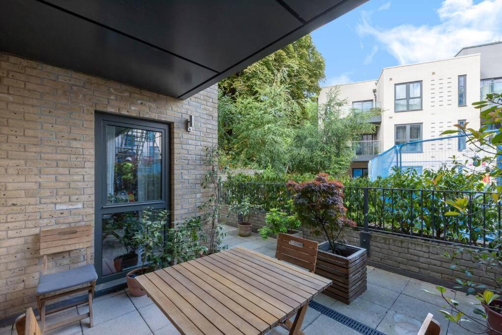 Stylish 2 Bed 2 Bath In Highgate & Free Parking Lejlighed London Eksteriør billede
